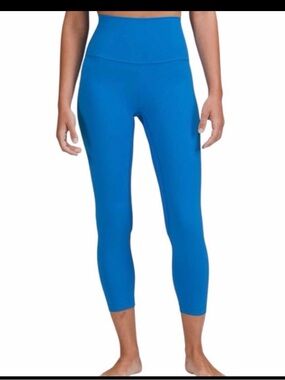 lululemon athletica High-Rise Capri Leggings in Bright Blue